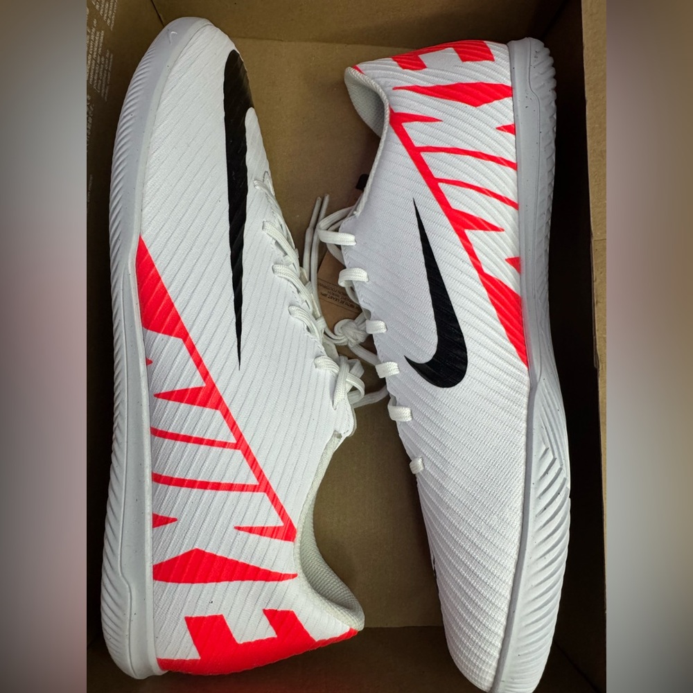 Nike mercurial vapor 15 club IC size 11 men NWT NIB!